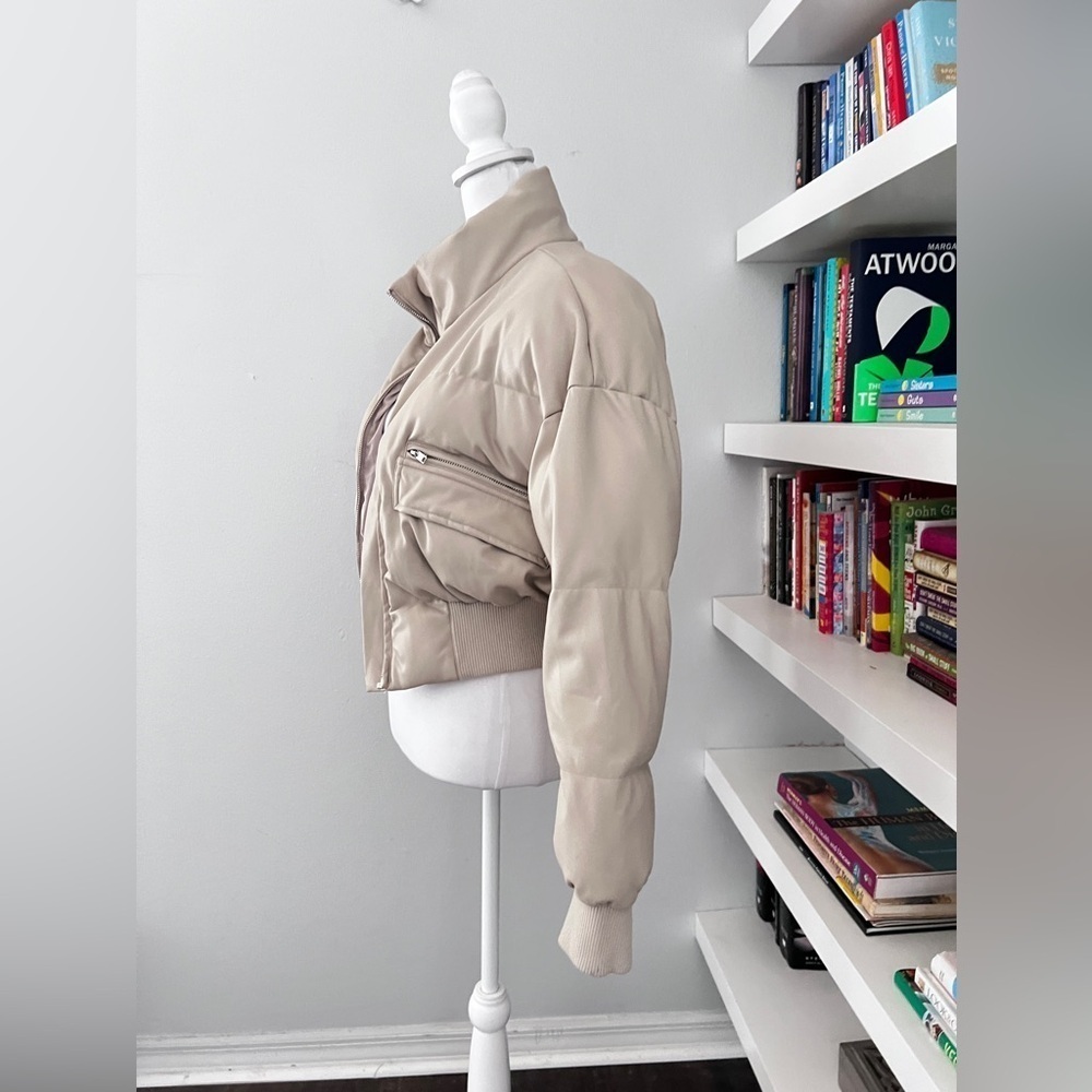 Saunders Collective Faux Leather Cream Puffer Jacket size medium - Picture 6 of 16